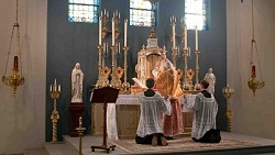 Святая Месса в Семинарии Seminary_Mass_250_1.jpg